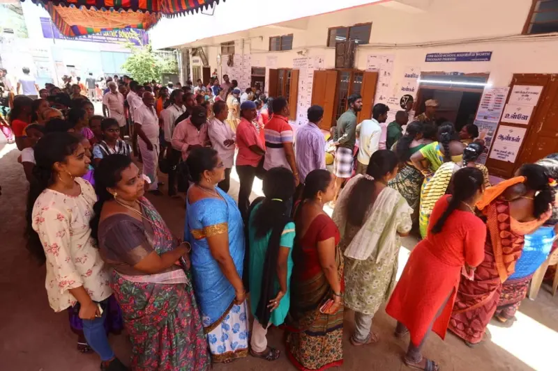 மக்களவை தேர்தல் : தமிழ்நாட்டில் 7 மணி நிலவரப்படி 72.09% வாக்குகள் பதிவு!