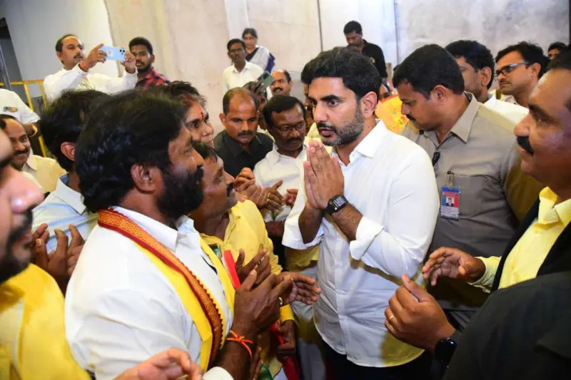 భీమిలి: లోకేష్ ను కలిసిన గంటా