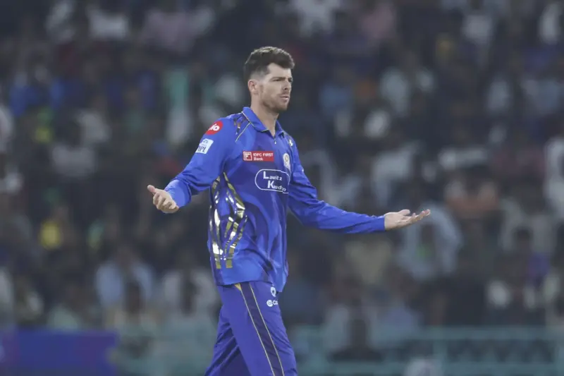 IPL 2026: Mitchell Santner Joins Mumbai Indians' Squad Ahead of Clash Against Delhi Capitals