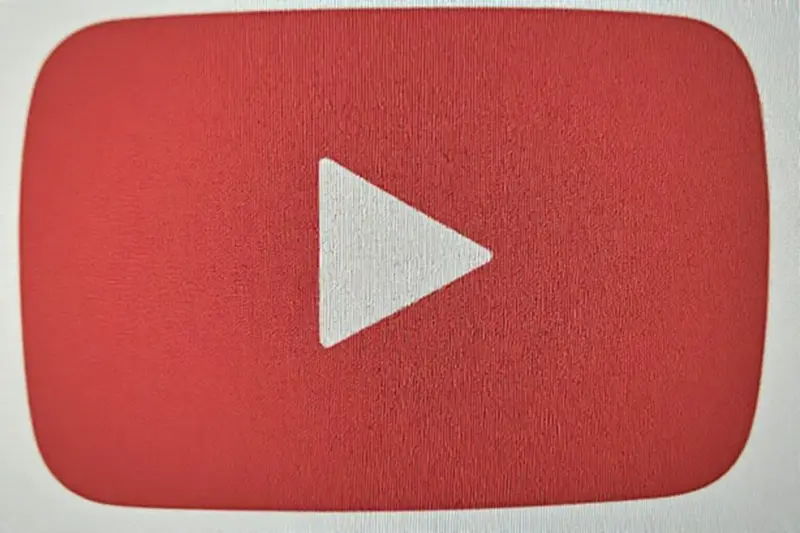 YouTube will now run on every screen! A new feature has arrived, allowing you to do everything while watching videos.