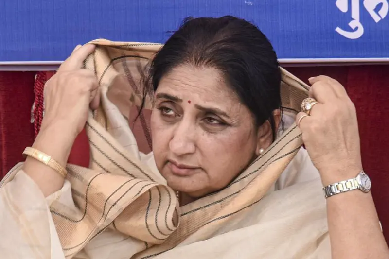 Baramati Bypoll: Sunetra Pawar calls Uddhav Thackeray to seek Shiv Sena(UBT) support