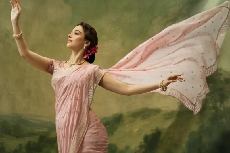 V Shantaram Biopic: Tamannaah Bhatia Looks Surreal In Nauvari Saree, Introduced As 'Star Of An Era' In 1st Look From Siddhant Chaturvedi Starrer