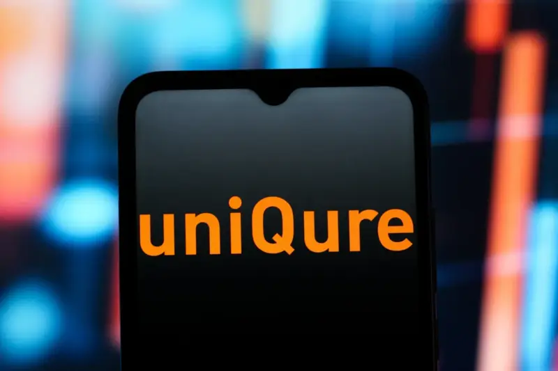 QURE Stock Edges Up After Hours As Analyst Flags Reduced Regulatory Uncertainty Following Prasad's FDA Exit