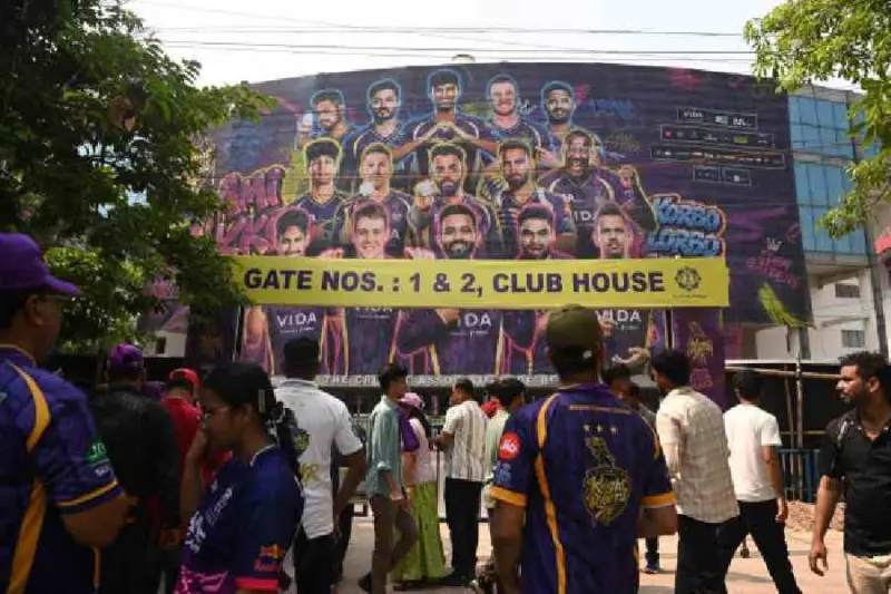 Cheers and questions greet Kolkata Knight Riders comeback as fans celebrate team's first win in seven matches