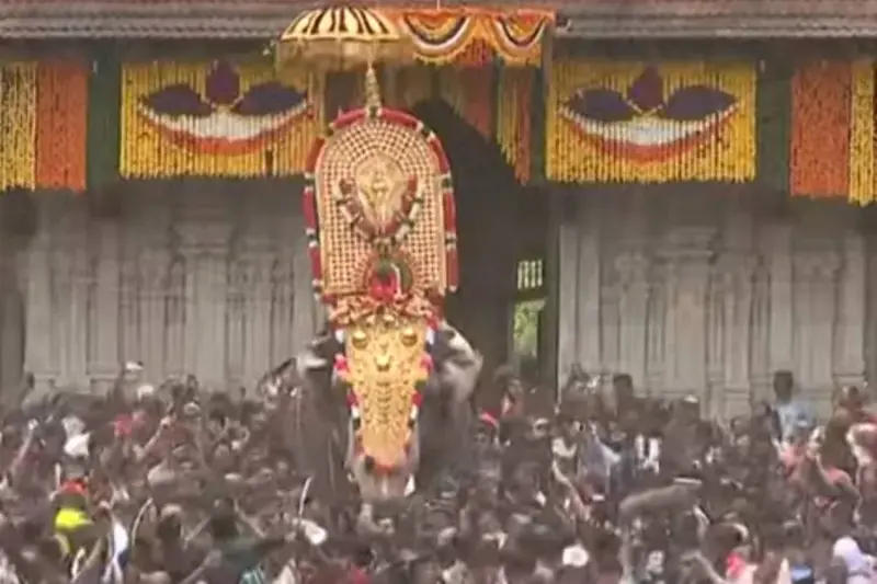 Thrissur Pooram begins with ceremonial 'Vilambaram'; pall of fireworks ...