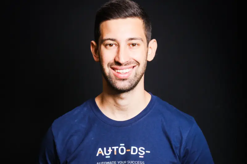 He Started an eBay Side Hustle at 14 - Then Grew It Into a $92 Million Business