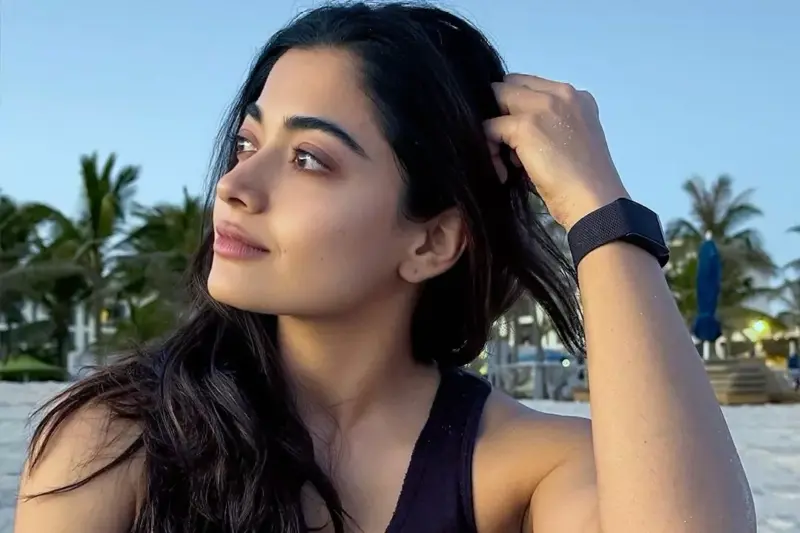 Rashmika mandanna రష్మికకి చేదు అనుభవం అసభ్యకరంగా ప్రవర్తించిన స్టార్ హీరో