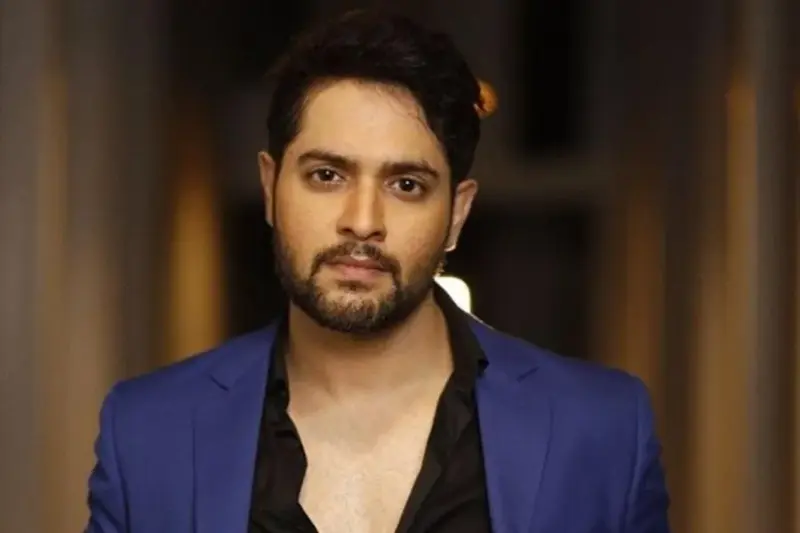 'তারকাটা' নিয়ে বড় সিদ্ধান্ত, প্রযোজকের আসন ছাড়লেন বিক্রম চট্টোপাধ্যায়