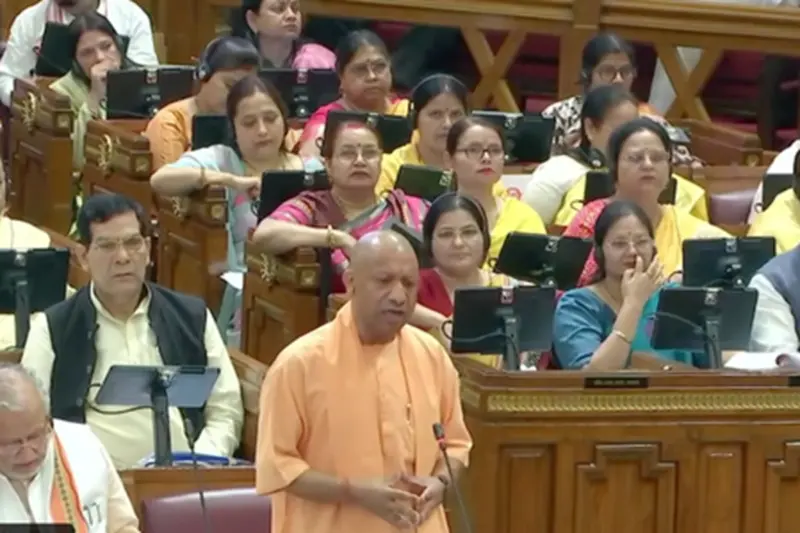 विधानसभा में सीएम योगी बोले, सपाइयों के आचरण पर गिरगिट भी शरमा जाए!