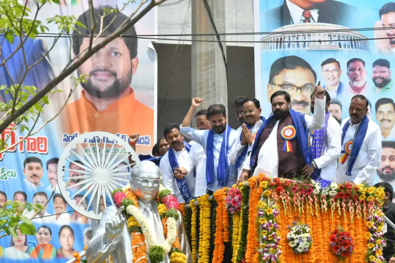 హైదరాబాద్ లో అంబేద్కర్ జయంతి.. ఘనంగా నివాళులు అర్పించిన సీఎం రేవంత్ రెడ్డి