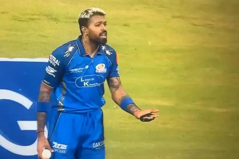 Signs of tension in MI camp after Pandya-Bumrah exchange