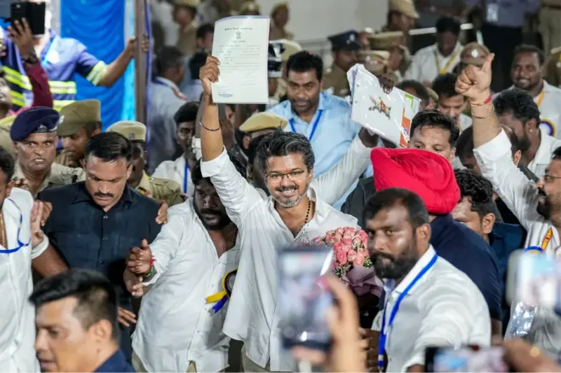 Flowers, cheers and crowds: CM Vijay's Tiruchirappalli roadshow draws huge response