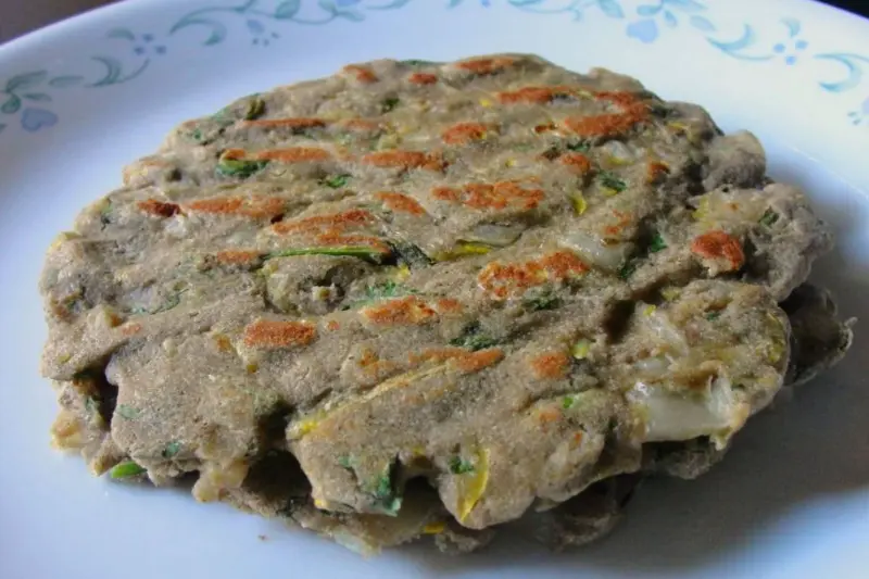 உடல் எடையை குறைக்க உதவும் கம்பு ரொட்டி.., எப்படி செய்வது?