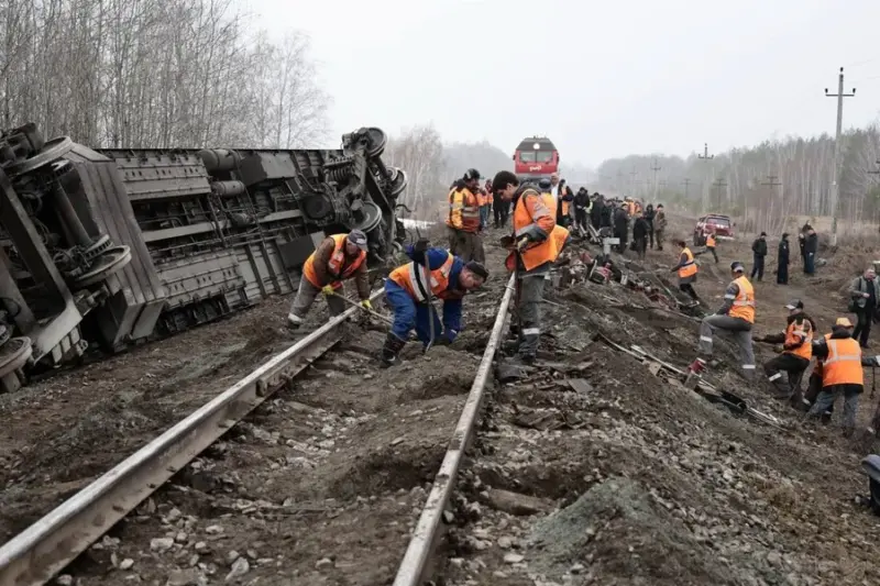 More than 20 injured as train derails in Russia's Ulyanovsk