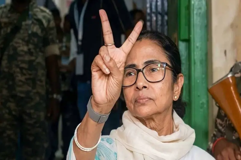 'দিদি আছেন, দিদিই থাকবেন!', কত আসনে তৃণমূলের জয়? ভবিষ্যদ্বাণী অখিলেশের
