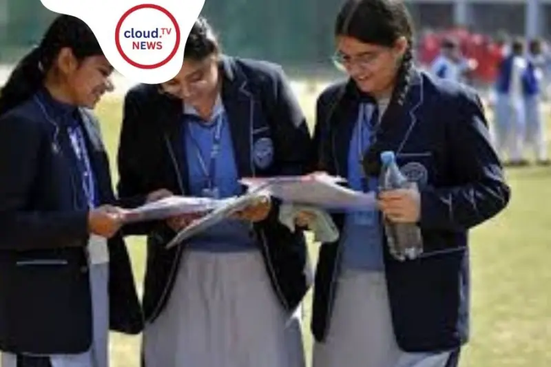 ২০২৬ সাল থেকে CBSE বোর্ড পরীক্ষা হবে বছরে দু'বার, প্রথম দফার পরীক্ষা হবে ফেব্রুয়ারি মাসে। দ্বিতীয় দফা মে মাসে