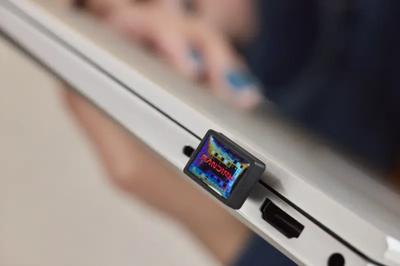 This is the world's smallest USB Type-C flash drive with 1TB of storage, data transfer speeds of 400MB..