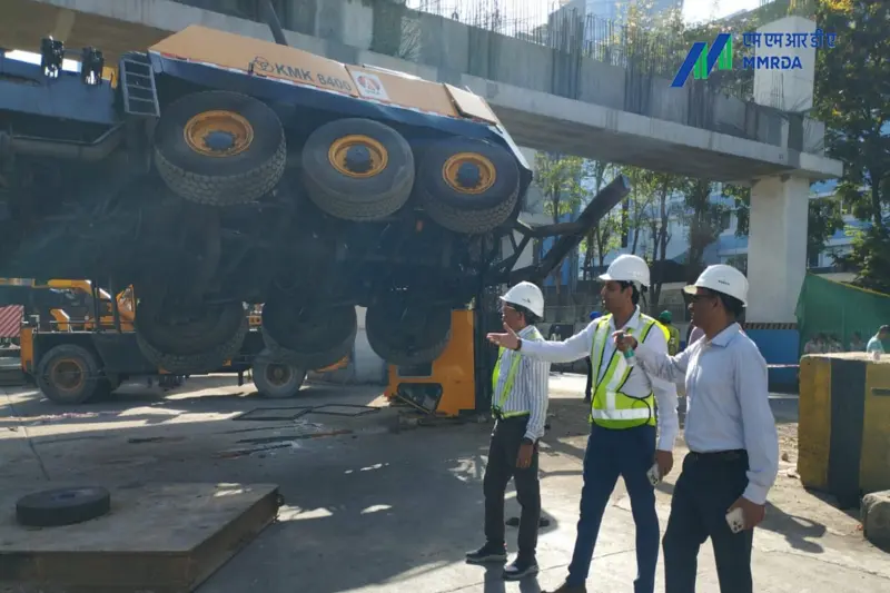 400-Tonne Crane Topples During Metro Line 2B Work At Mumbai's BKC, Traffic Hit But No Injuries Reported