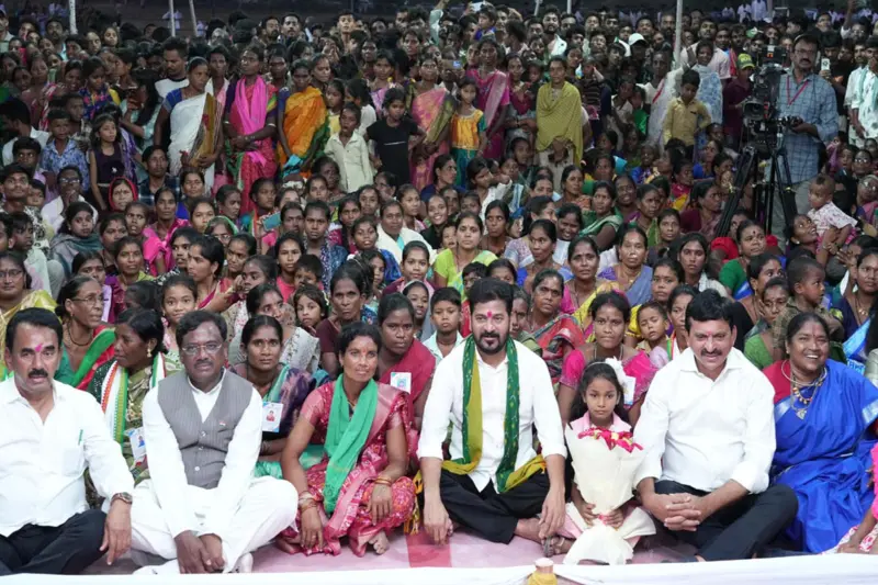 గూడేల్లో గుడిసె కనిపించొద్దు