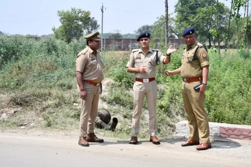 Aligarh News: रामघाट रोड हादसे के बाद SSP ने लिया जायजा, तेज रफ्तार बनी हादसे की वजह