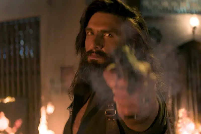 'धुरंधर २' ने इतिहास रचला; १००० कोटींच्या क्लबमध्ये सामील होणारा पहिला हिंदी चित्रपट ठरला