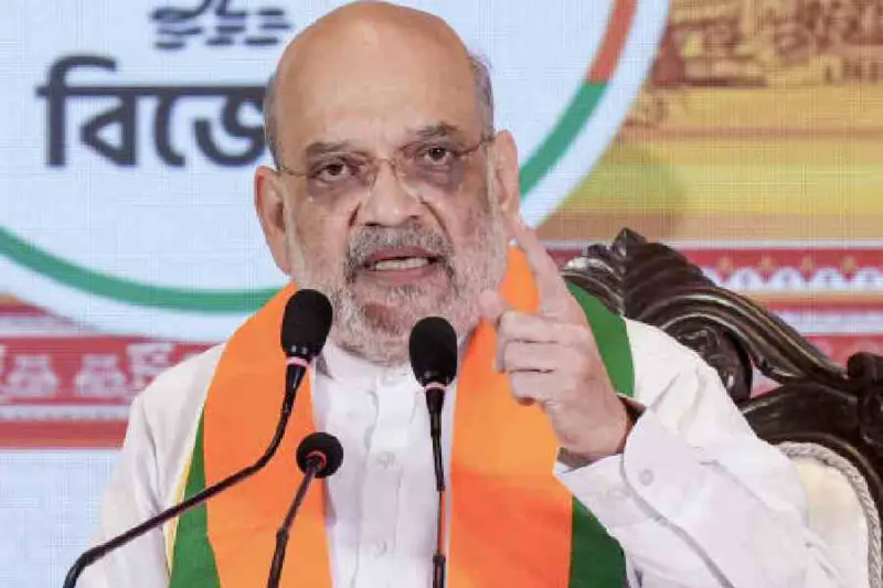 Shah vows Rs 250-crore drinking water supply project in Purulia and Bankura during poll campaign
