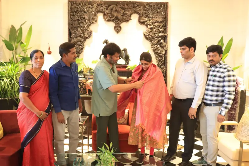 Chiranjeevi స్టేట్ టాపర్ కల నెరవేర్చిన మెగాస్టార్ చిరంజీవి!