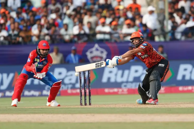 SRH vs DC Match Prediction: Who will win today's IPL 2026 match between Sunrisers Hyderabad & Delhi Capitals?