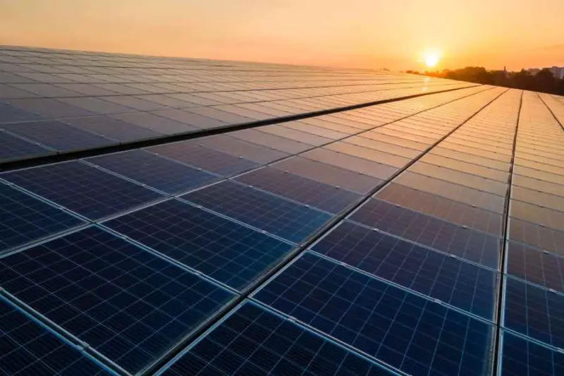 China emerges winner from Iran war amid global move toward clean energy market