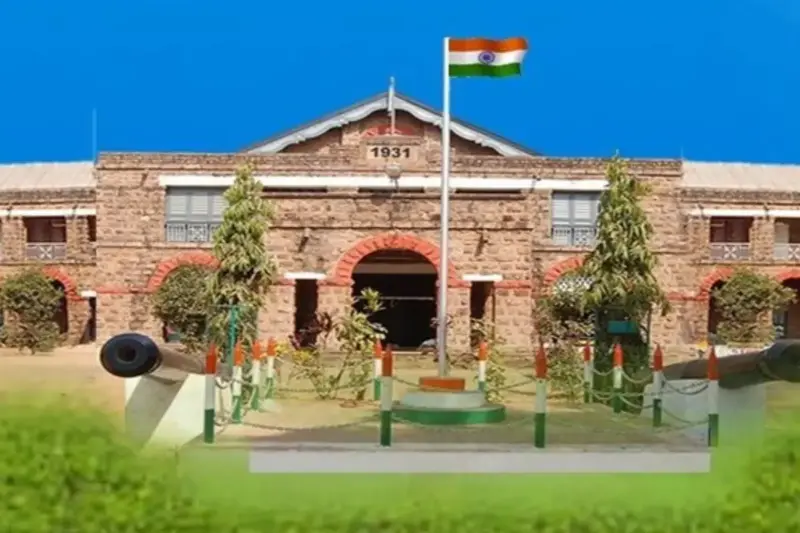 అప్పుల బాధ తాళలేక కోర్టులోనే వ్యాపారి ఆత్మహత్యాయత్నం