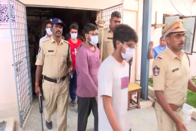 ఉగ్ర లింకుల కేసులో మరో ఆరుగురిని కస్టడీలోకి తీసుకున్న పోలీసులు