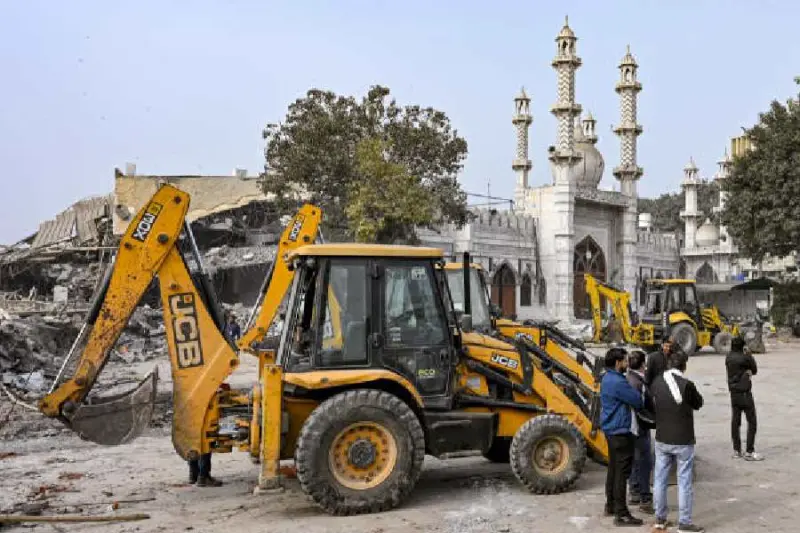 Letters to the editor: Not all earthmoving machinery used for demolition jobs are bulldozers