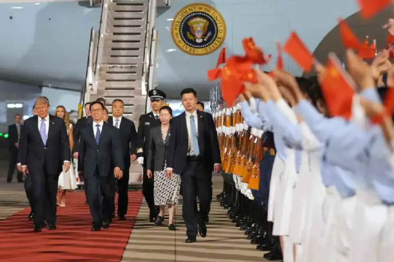 Trump arrives in China for three-day state visit, set to meet Xi Jinping on trade, Iran war