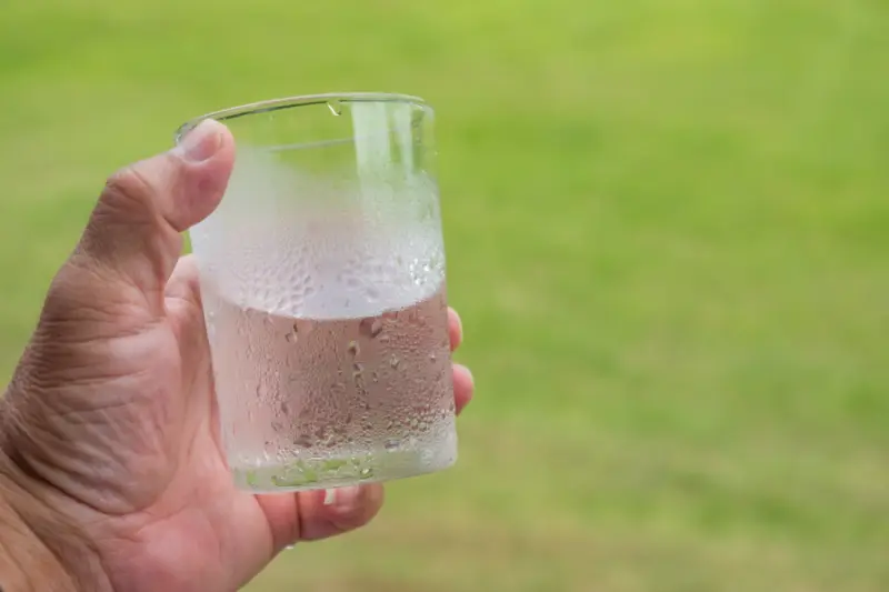 Drinking ice-cold water from the fridge in summer? Here is how it may harm you