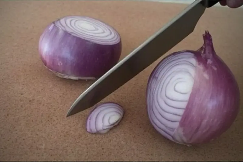 If you cut onions this way, you will never cry. Know the best way.