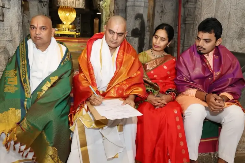 TTD new JEO: జేఈఓగా డాక్టర్ ఏ.శరత్ బాధ్యతలు స్వీకరణ