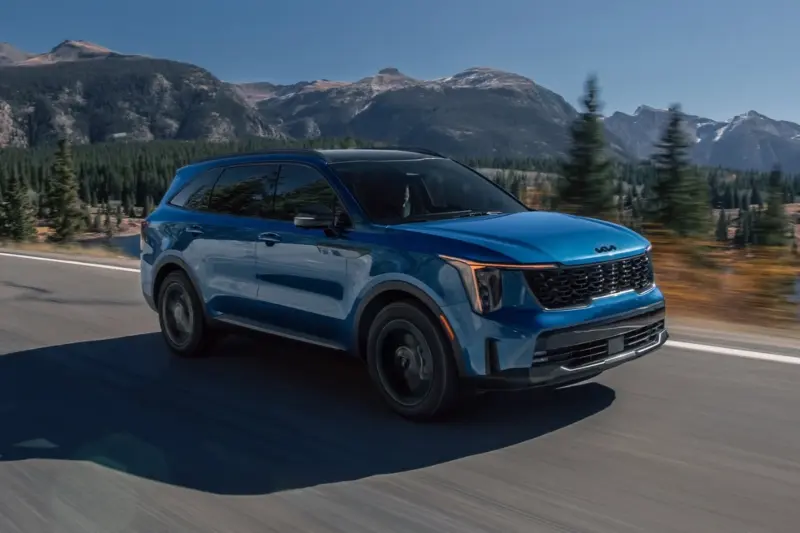 Kia Sorento Hybrid: Bold and Intelligent SUV That Brings Together Power, Luxury and Eco-Friendly Innovation, Check What's on Offer