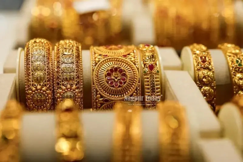 Jewellery stocks sink after PM's advice to not buy gold