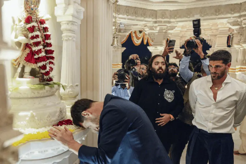 Messi Vantara visit: Leo participates in Ganesh puja, feeds animals, bows before Hindu deity