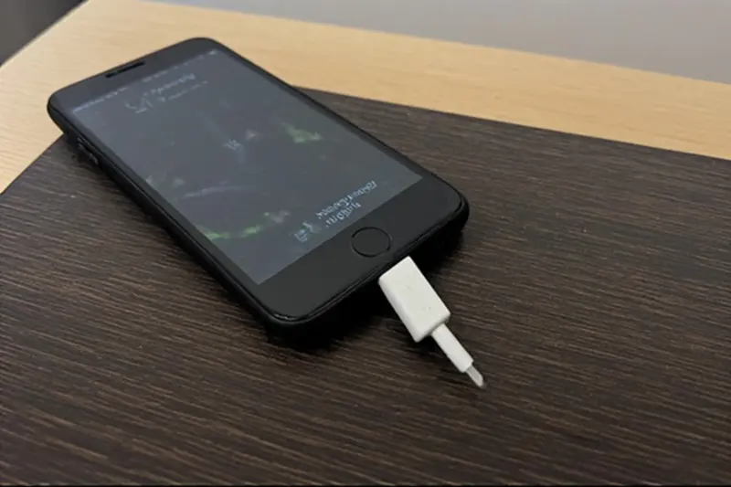 Is charging your phone up to 80% smart or a mistake? The truth will shock you.