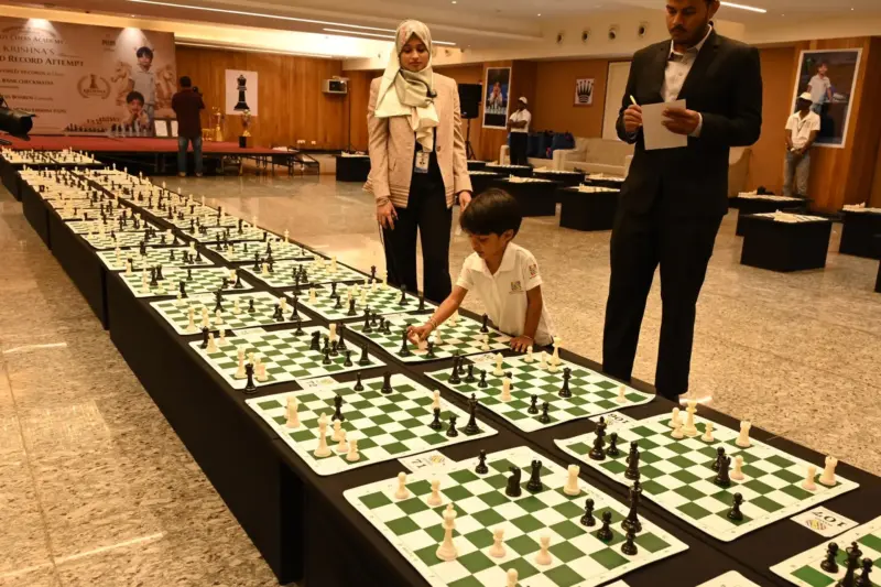 2 ఏళ్ల వయస్సులోనే చెస్‌లో చరిత్ర సృష్టించిన శ్రేయాన్ష్ పటేల్!