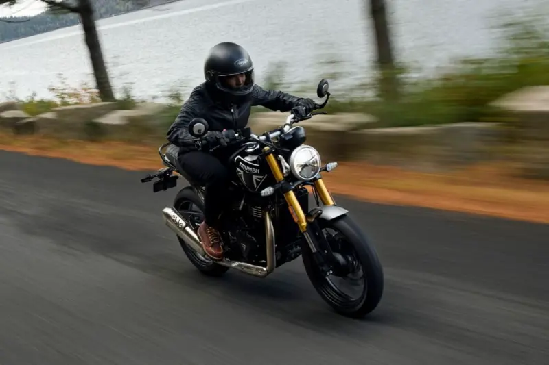 Triumph Bonneville 400cc Spotted With Dual Rear Shocks, 6 Speed Gearbox, And Classic Roadster Look-Check All Details And Upgrades