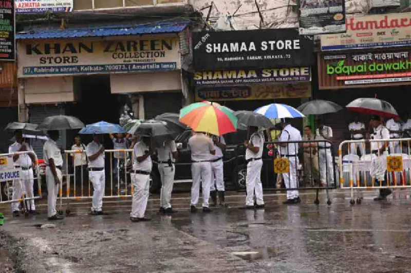 Calcutta skies expected to clear by weekend; rain to continue in north Bengal: Met