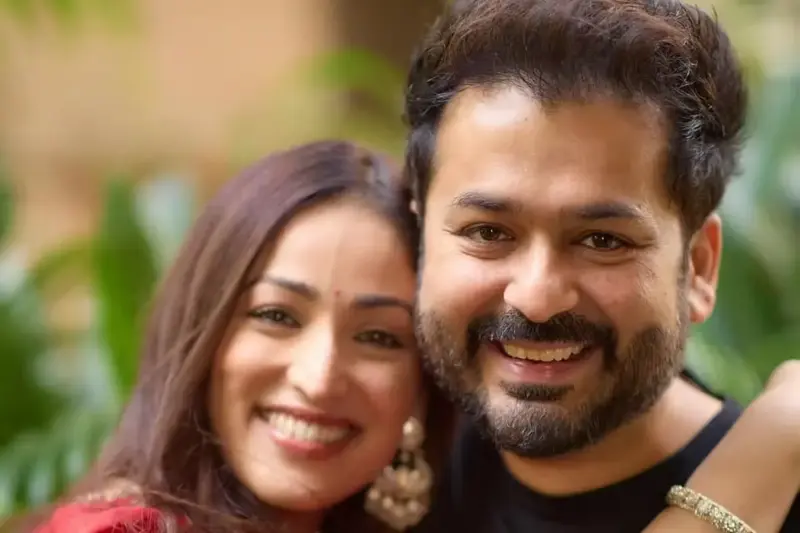 Screen Awards 2026 : मियां-बीवी ने मारी बाजी, आदित्य धर को 'धुरंधर 2' और पत्नी यामी गौतम को इस फिल्म के लिए मिला बेस्ट एक्ट्रेस अवॉर्ड