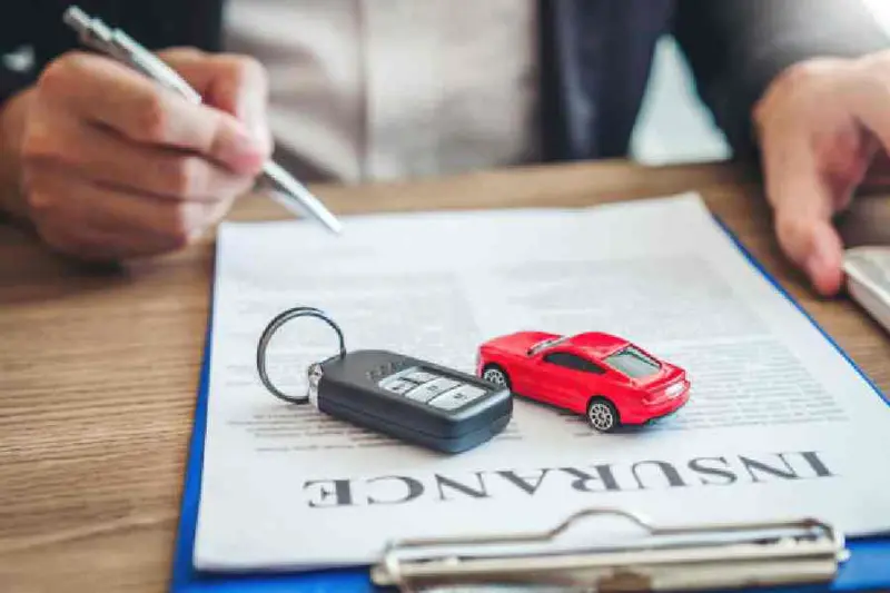 Why rushing dealer car insurance at delivery often costs Indian buyers more long term