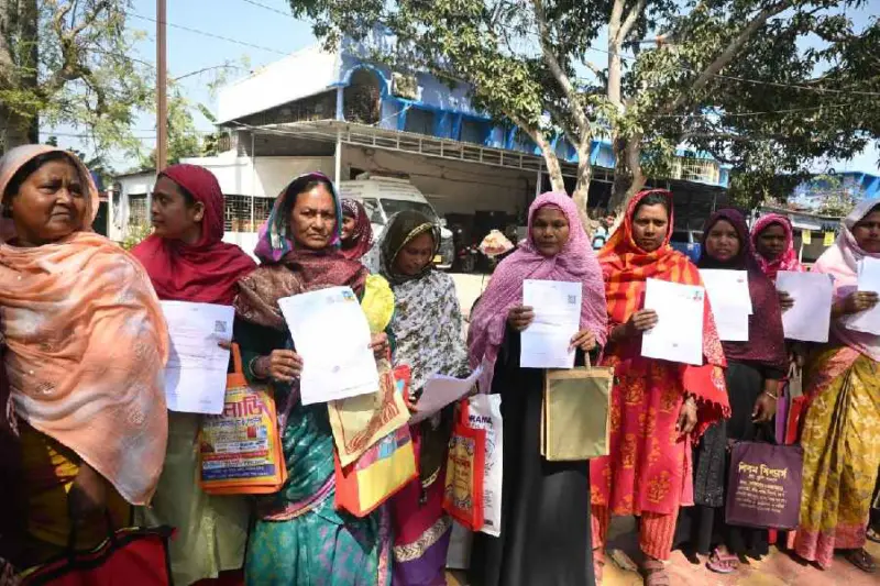 Poll roll strain on purse: Study flags Rs 2,000-crore financial loss to voters in Bengal SIR