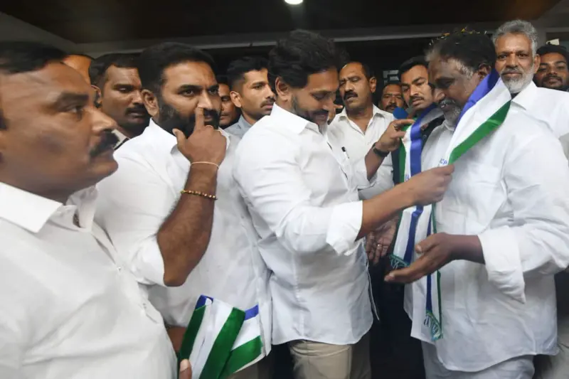 నోటాతో పోటిపడ్డ నేతకు జగన్ రెడ్ కార్పెట్