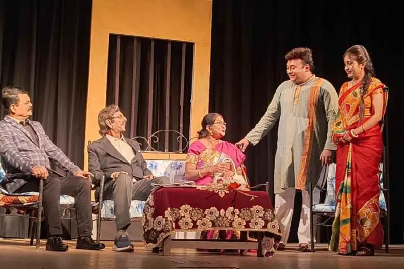 Stage adaptation for Uttam Kumar film