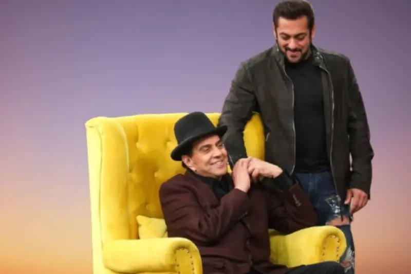 'Mere Se Pehle Ek Hi Shaks Tha.' Emotional Salman Khan Declares Love For His Fitness Inspiration Dharmendra Amid Health Scare - WATCH