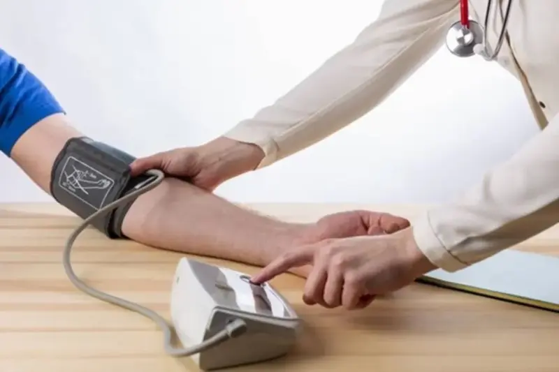 Normal Blood Pressure किस रेंज का माना जाता है? मरीज को कब दवा लेनी है और कब नहीं डॉक्टर से जानें ?